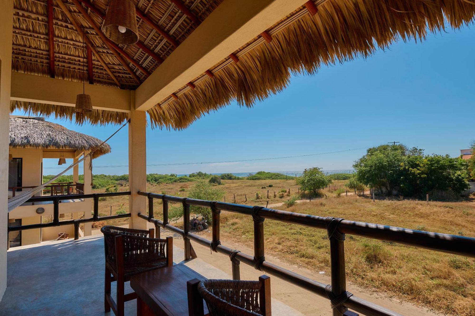 Lya Beach House Santa Maria Colotepec Exterior photo